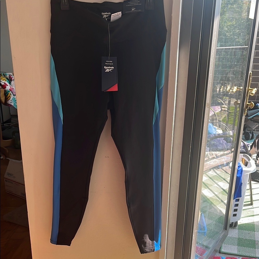1X Reebok Black and Blue Performance Leggings, NWT
